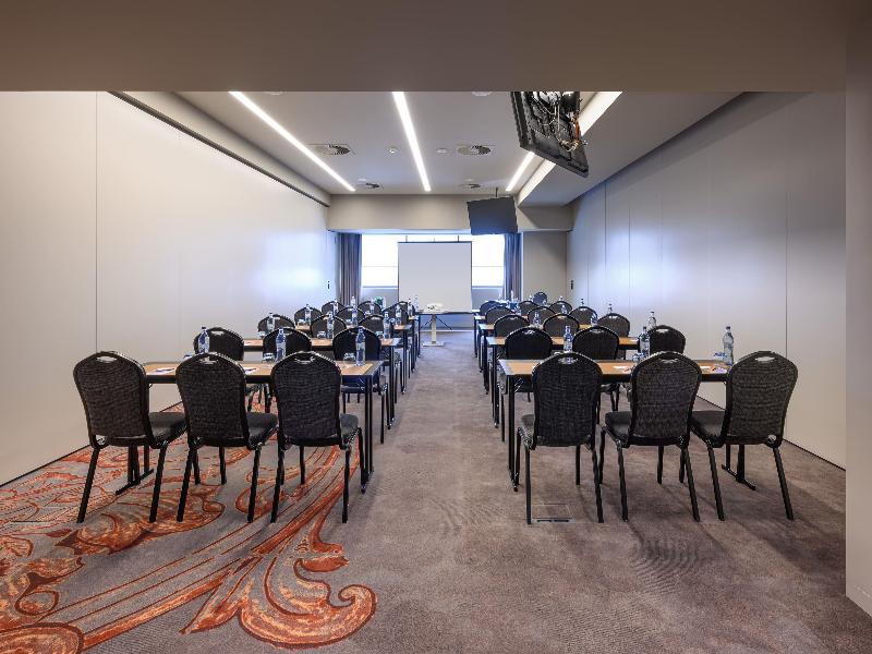Melia Lisboa Aeroporto image