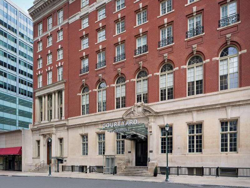 Courtyard by Marriott Philadelphia Downtown image