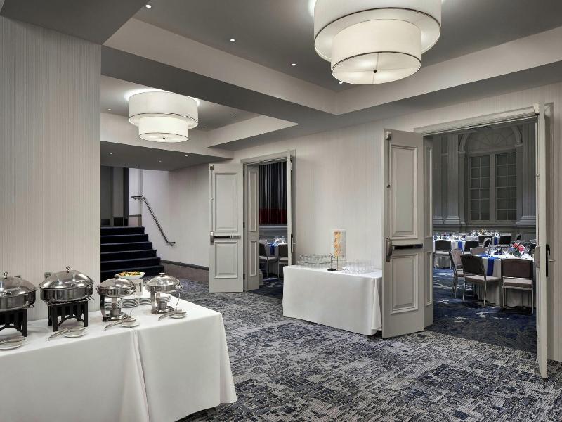 Courtyard by Marriott Philadelphia Downtown image