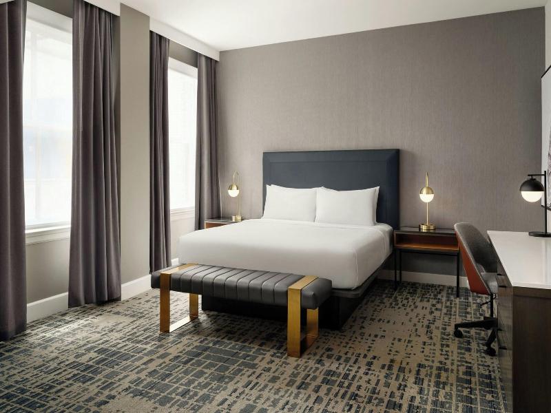 Courtyard by Marriott Philadelphia Downtown image