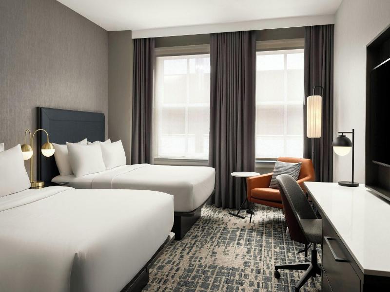 Courtyard by Marriott Philadelphia Downtown image