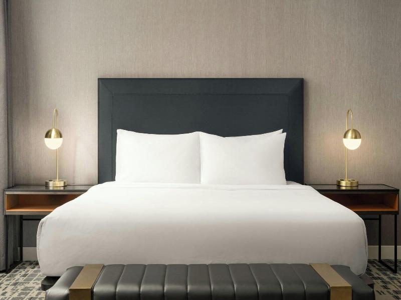 Courtyard by Marriott Philadelphia Downtown image