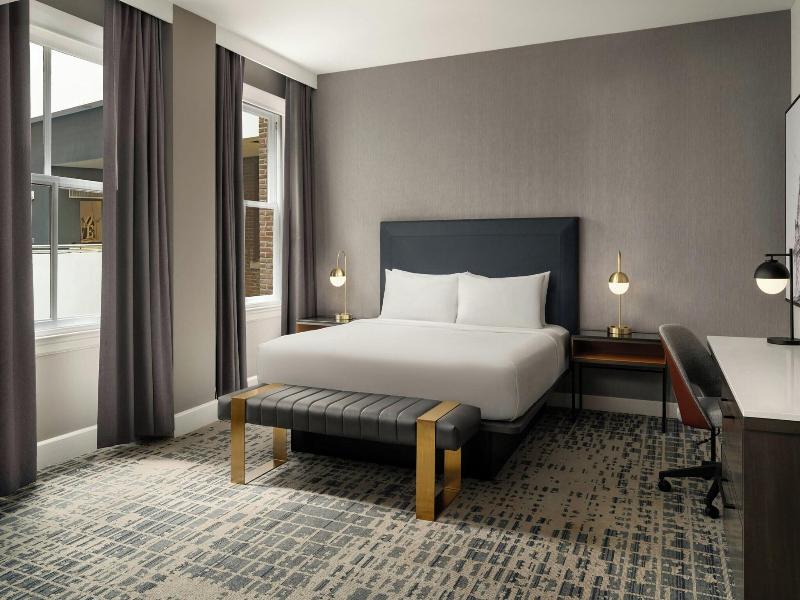 Courtyard by Marriott Philadelphia Downtown image