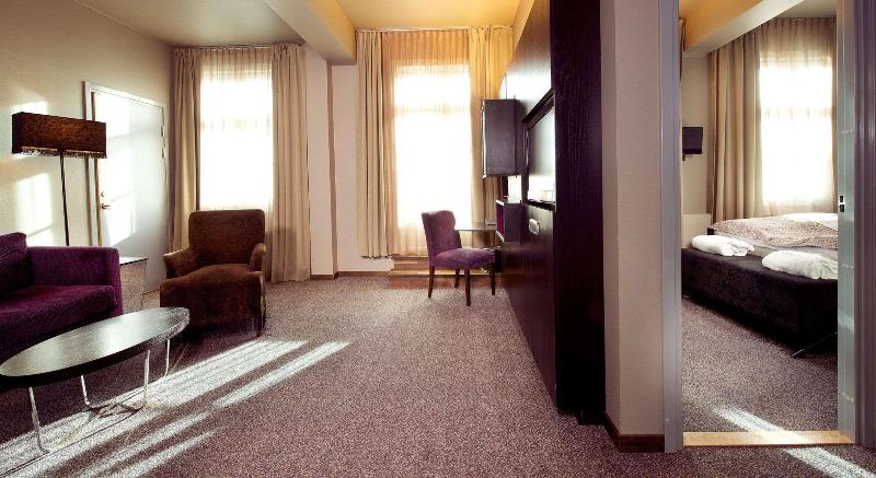 Home Hotel Folketeateret image