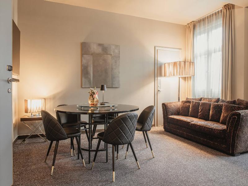 Home Hotel Folketeateret image