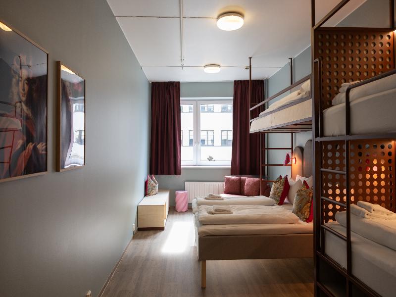 Bunks at Rode image