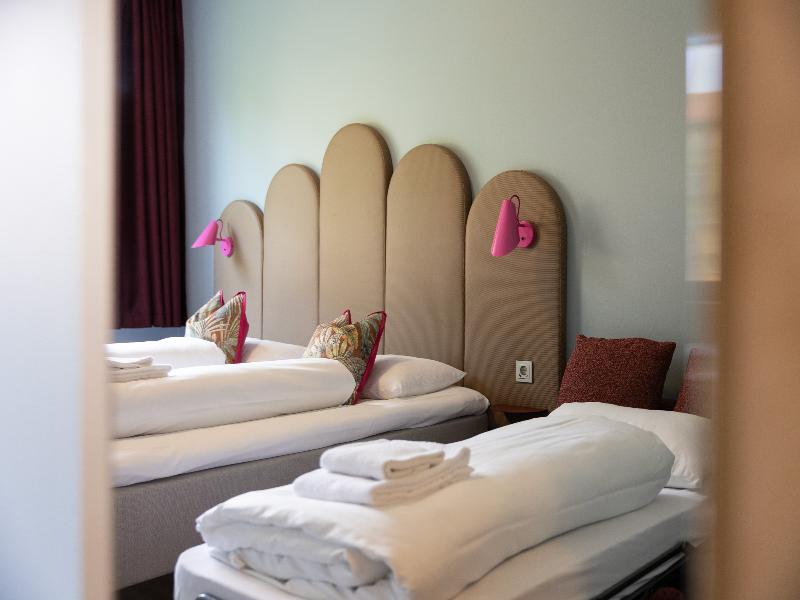 Bunks at Rode image