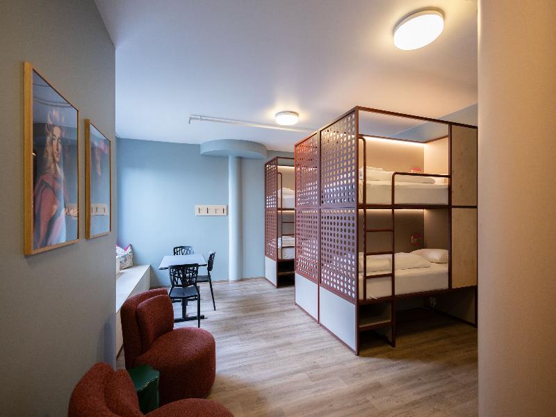Bunks at Rode image
