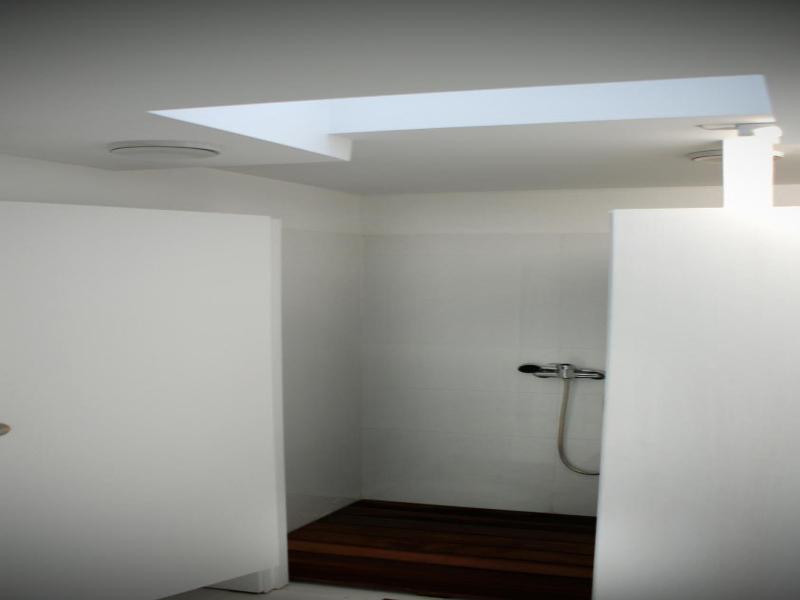 WW Hostel & Suites image