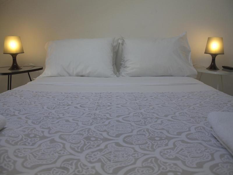 WW Hostel & Suites image