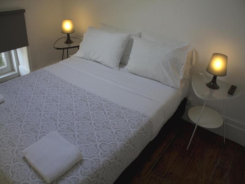WW Hostel & Suites image