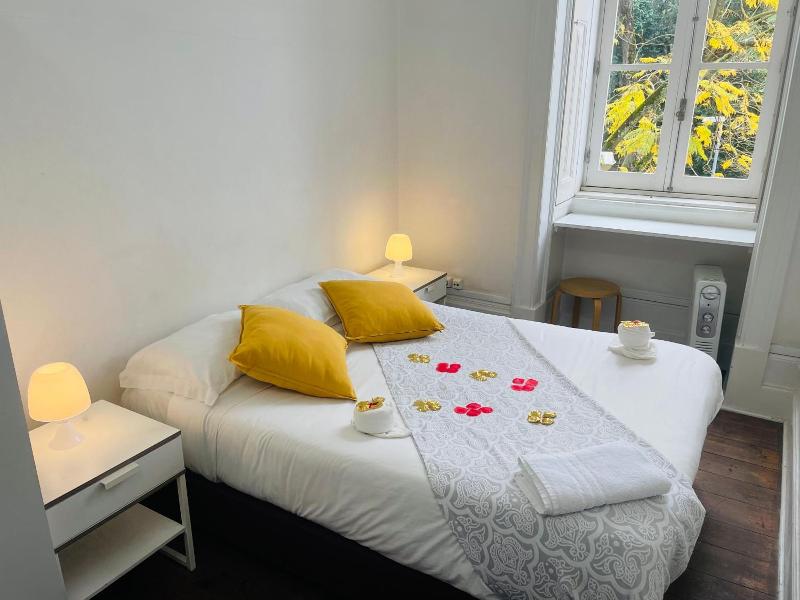 WW Hostel & Suites image