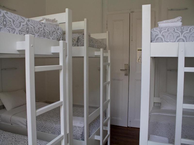WW Hostel & Suites image