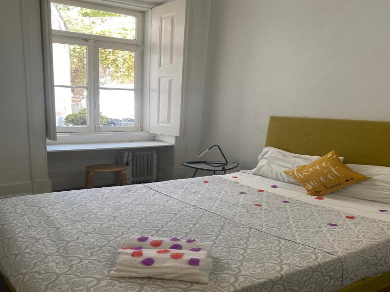 WW Hostel & Suites image
