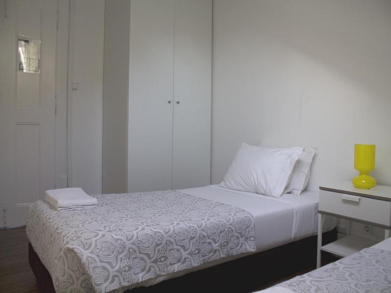 WW Hostel & Suites image