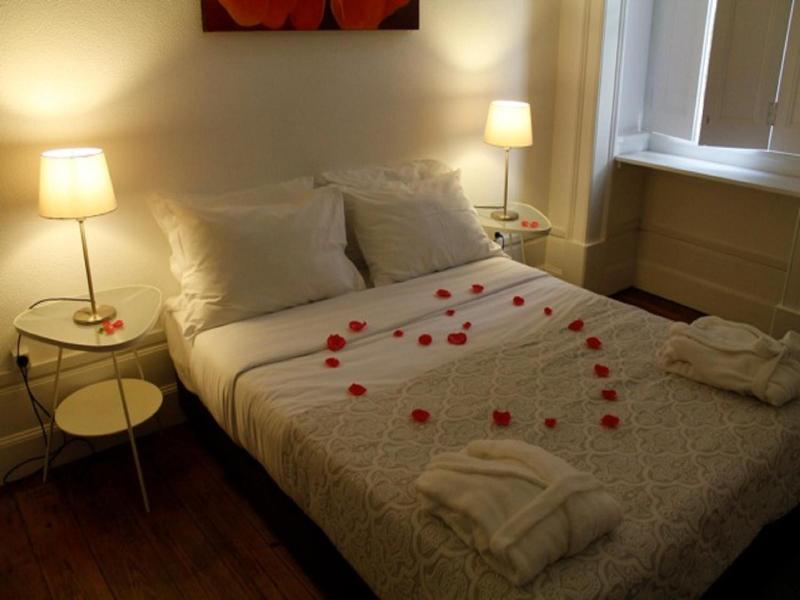 WW Hostel & Suites image