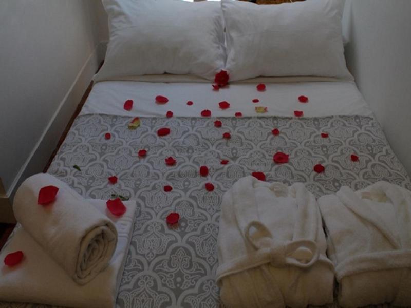 WW Hostel & Suites image