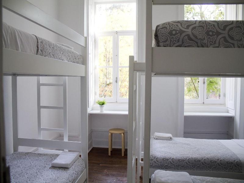 WW Hostel & Suites image