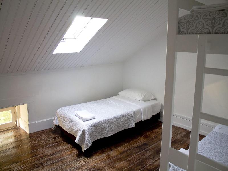 WW Hostel & Suites image