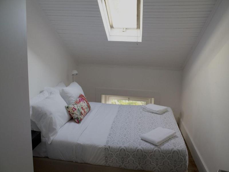 WW Hostel & Suites image