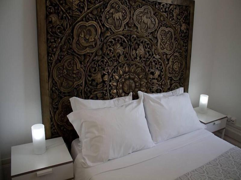 WW Hostel & Suites image