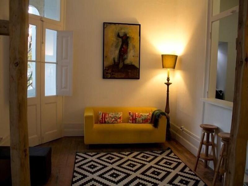 WW Hostel & Suites image