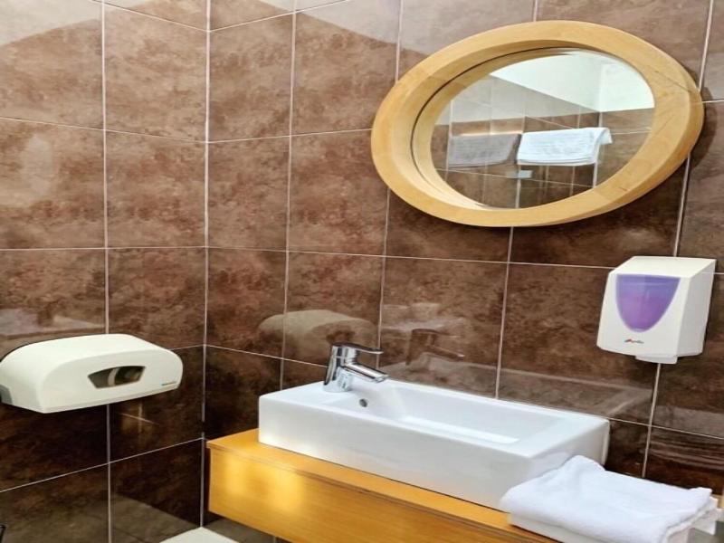 WW Hostel & Suites image