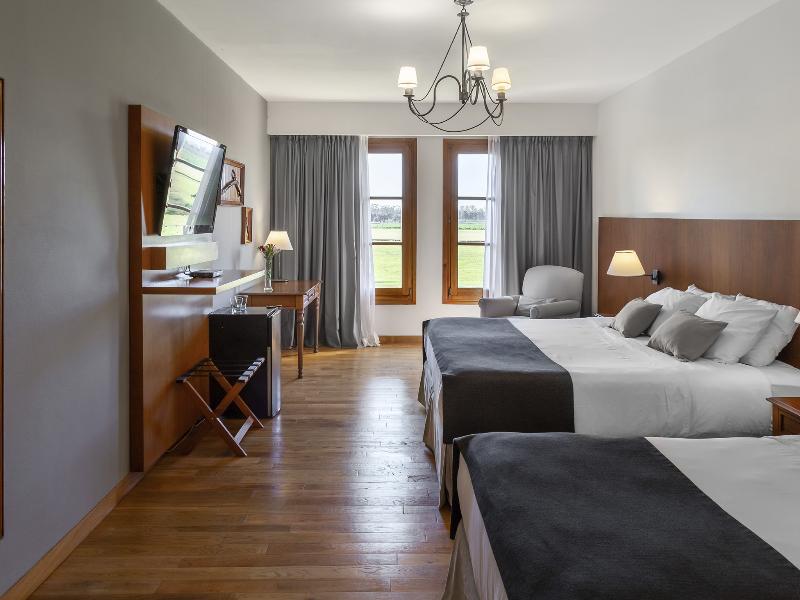 Wyndham Garden Lujan image