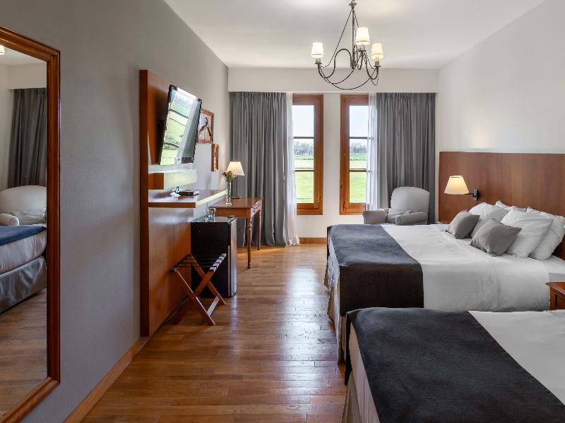 Wyndham Garden Lujan image
