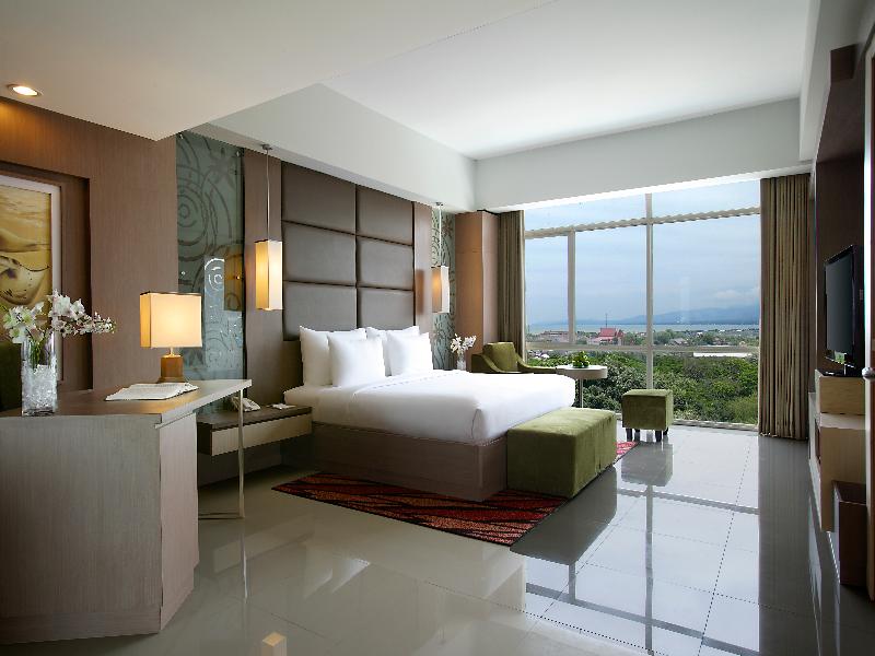 Hotel Santika Palu image