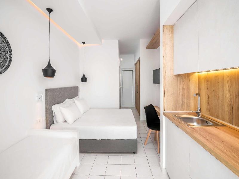 Elvita Beach Hotel image