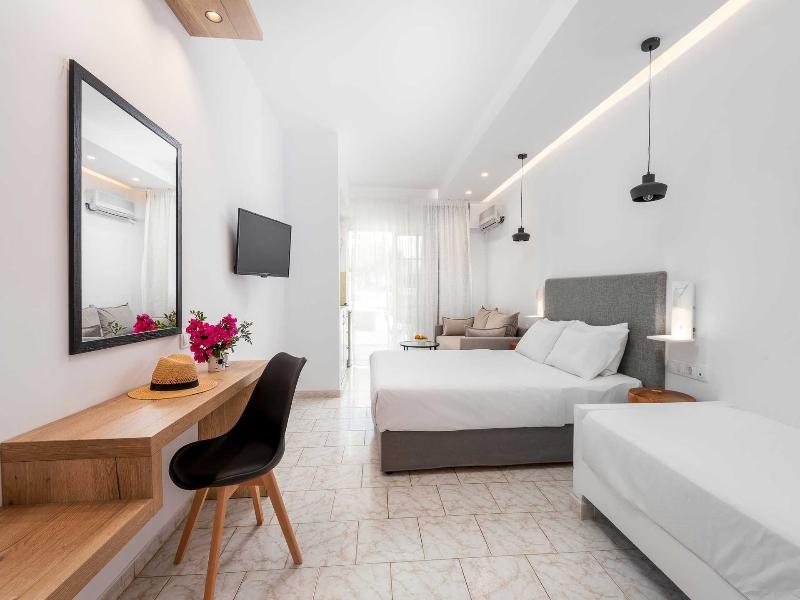 Elvita Beach Hotel image