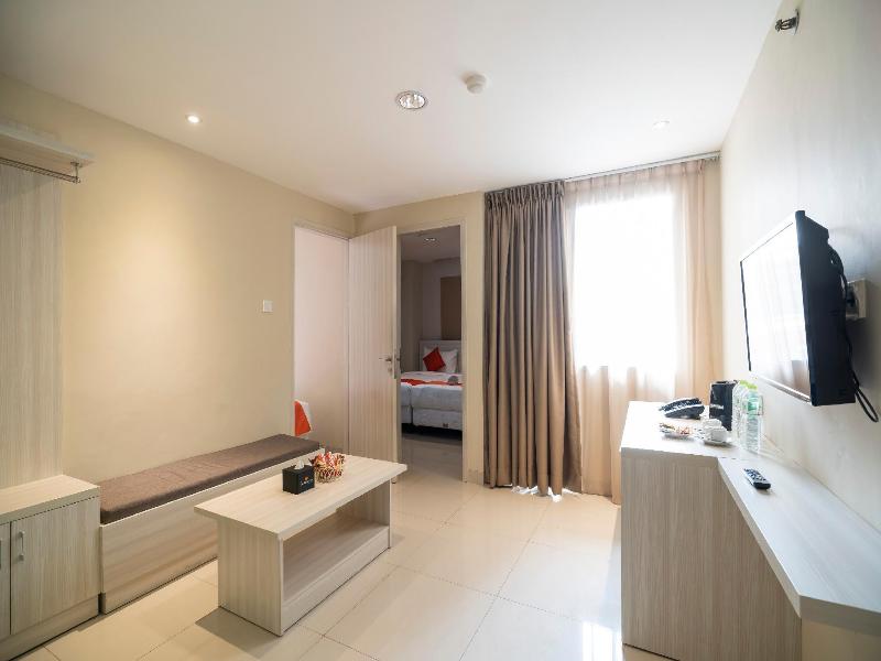 The Gloria Suites Grogol, Jakarta image