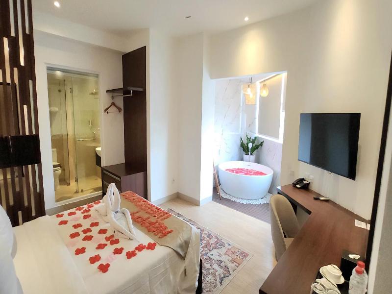 The Gloria Suites Grogol, Jakarta image