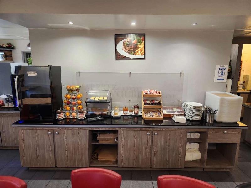 Comfort Hotel Cambrai image