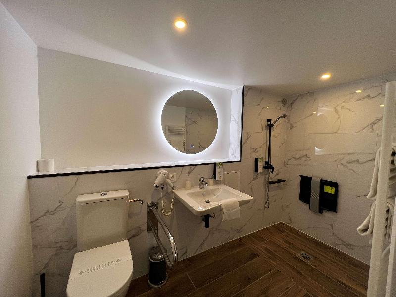 Comfort Hotel Cambrai image
