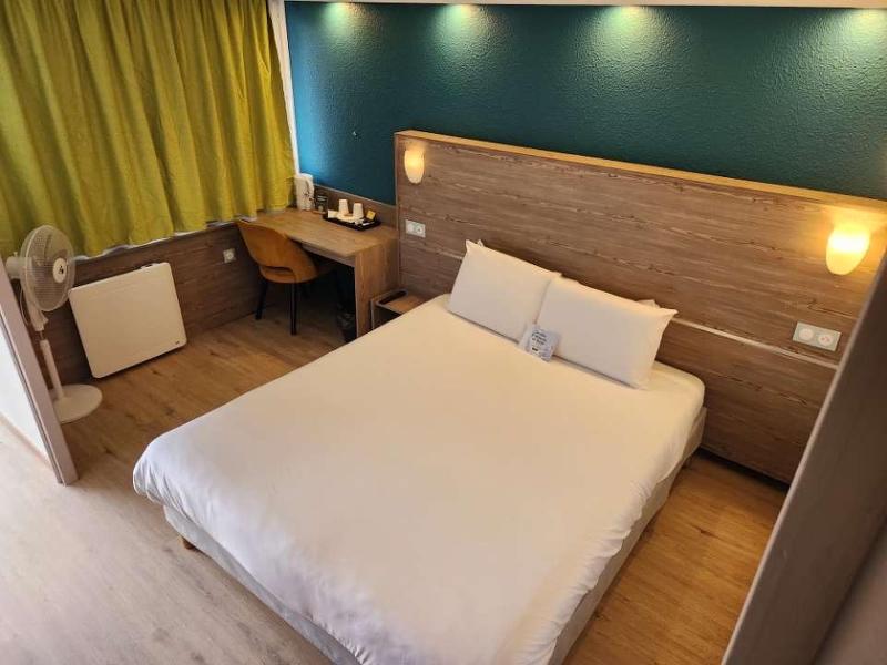 Comfort Hotel Cambrai image