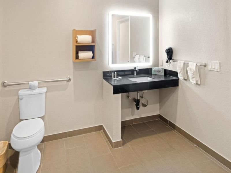 Days Inn by Wyndham San Diego-East/El Cajon image