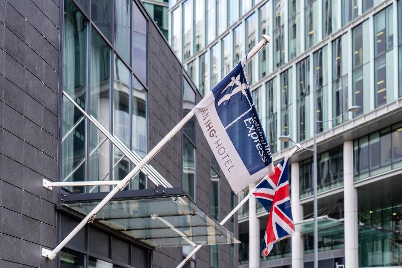 Holiday Inn Express Birmingham Snow-Hill