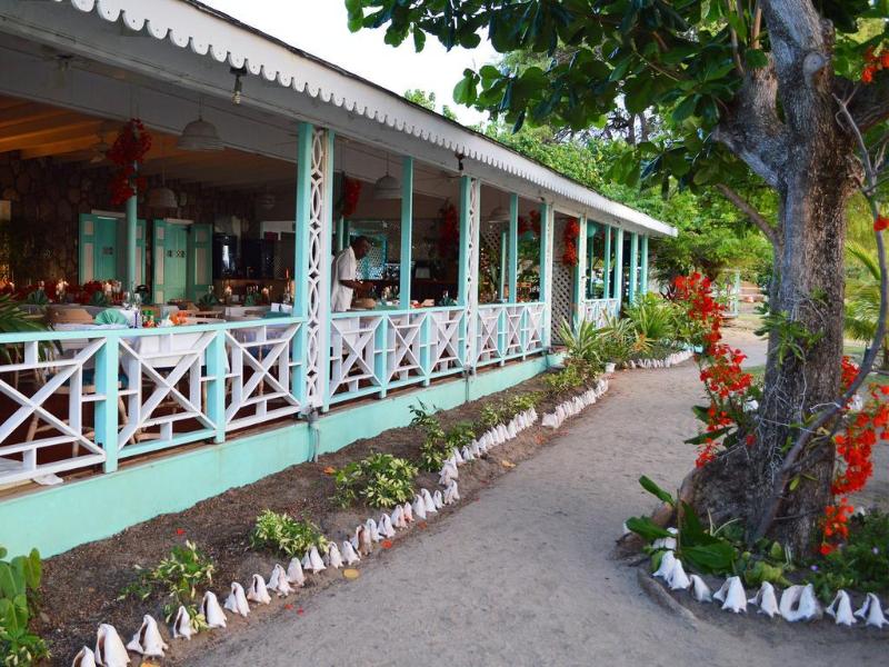 Oualie Beach Resort St. Kitts & Nevis - vacaystore.com