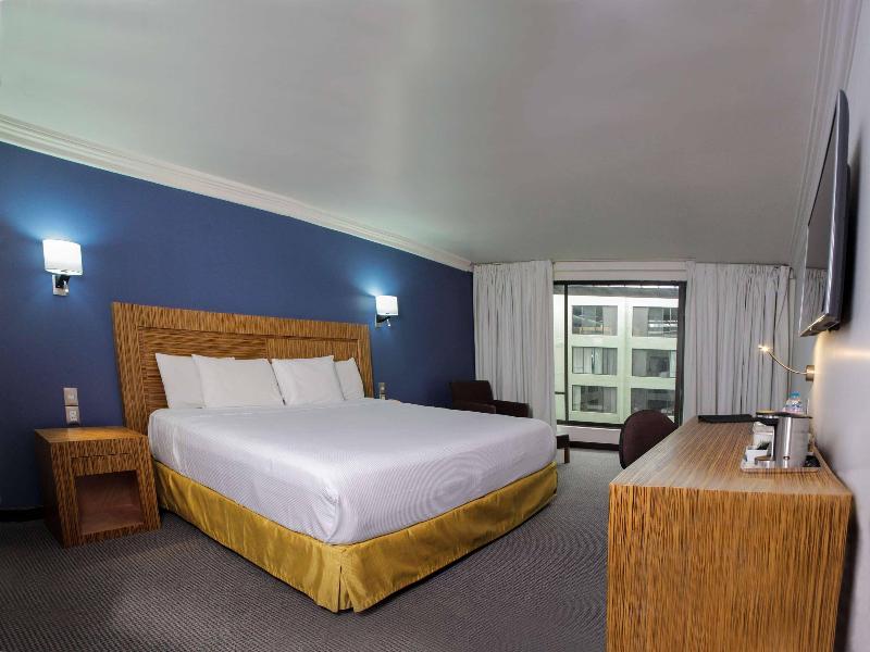 Radisson Hotel And Convention Center Toluca image