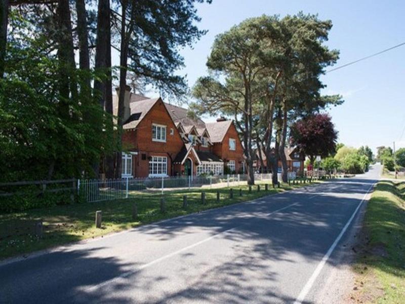 Beaulieu Hotel image