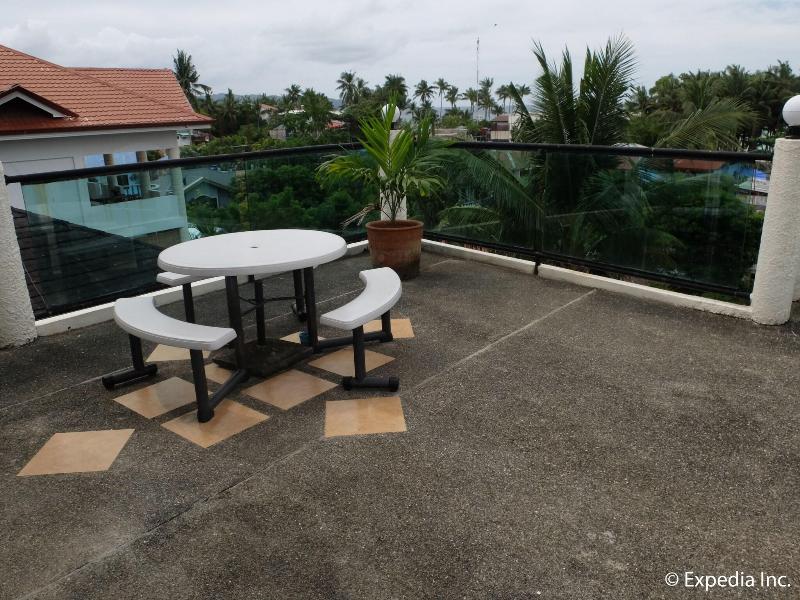 Turtle Inn Resort image