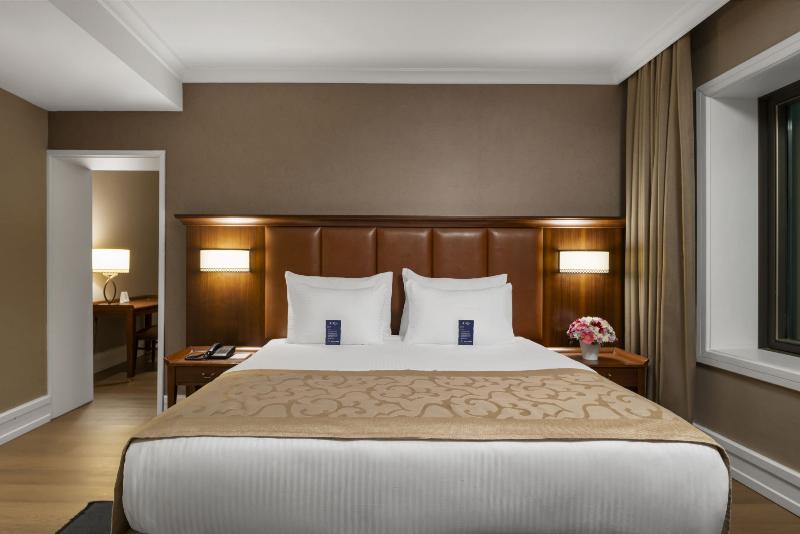 Rotta Hotel Istanbul image