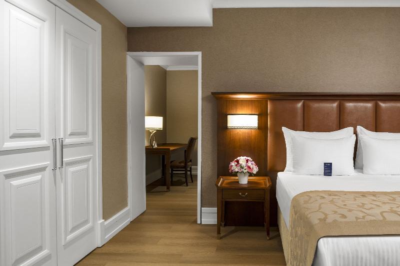 Rotta Hotel Istanbul image