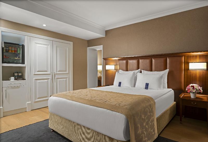 Rotta Hotel Istanbul image