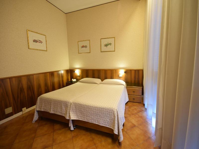 Euromotel Croce Bianca image