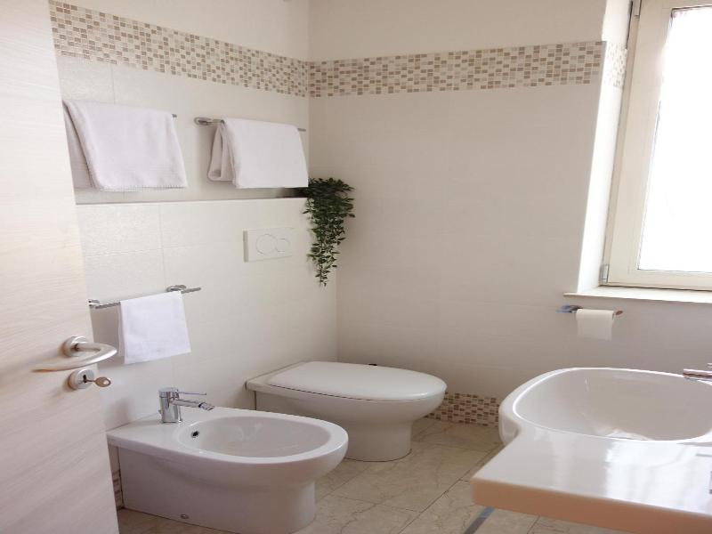 Euromotel Croce Bianca image