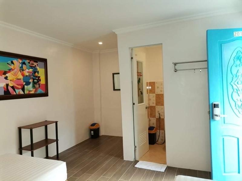 Island Inn Boracay image