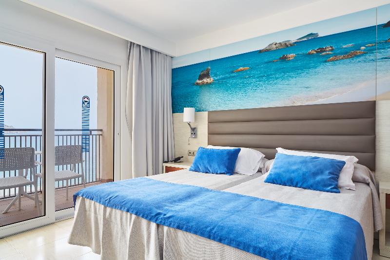 Invisa Hotel Club Cala Blanca image